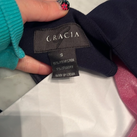 Adorable Gracia blue dress with pockets - Picture 3 of 4